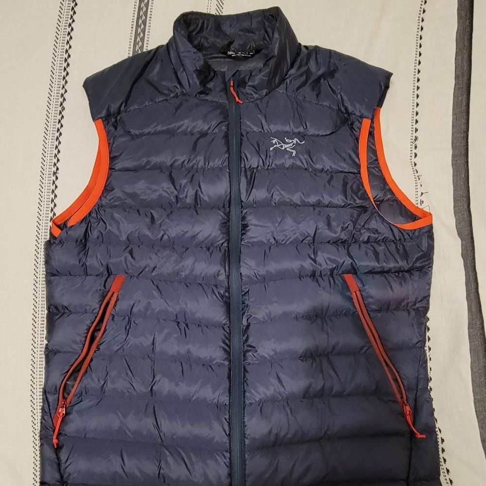 Arcteryx Mens Navy Down Cerium Vest Size Small